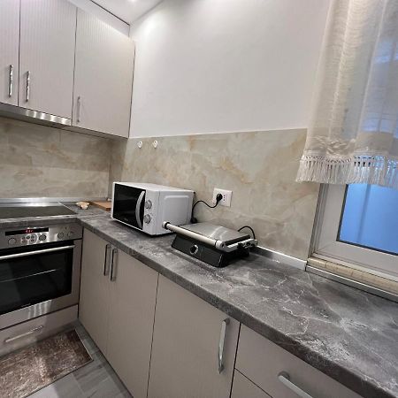 Apartment Tirana On Myslym Shyri Kültér fotó