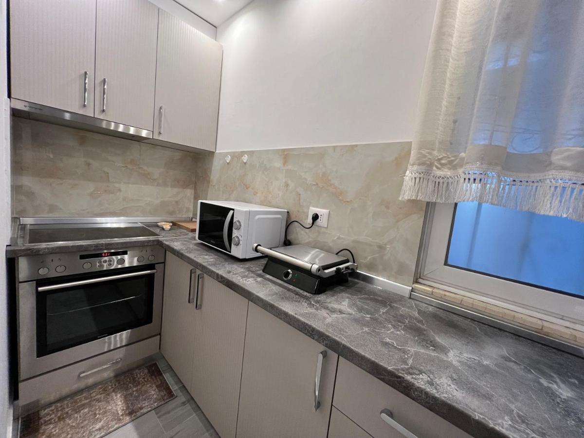 Apartment Tirana On Myslym Shyri Kültér fotó